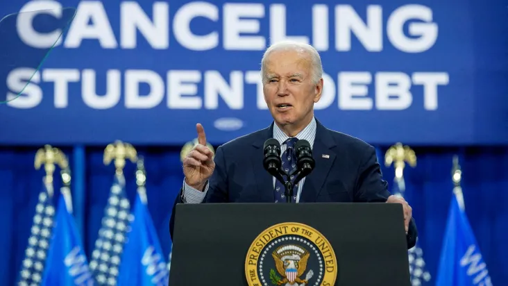 Joe Biden anuncia desistência da candidatura à reeleição e apoia Kamala Harris