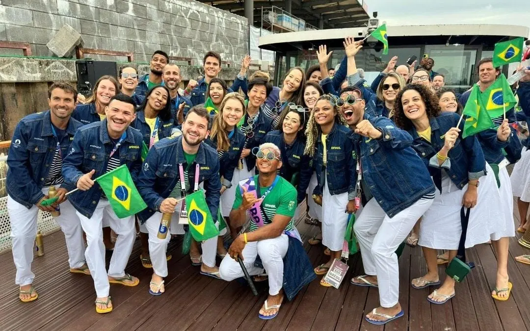 Time Brasil ironiza críticas de torcedores sobre uniforme olímpico