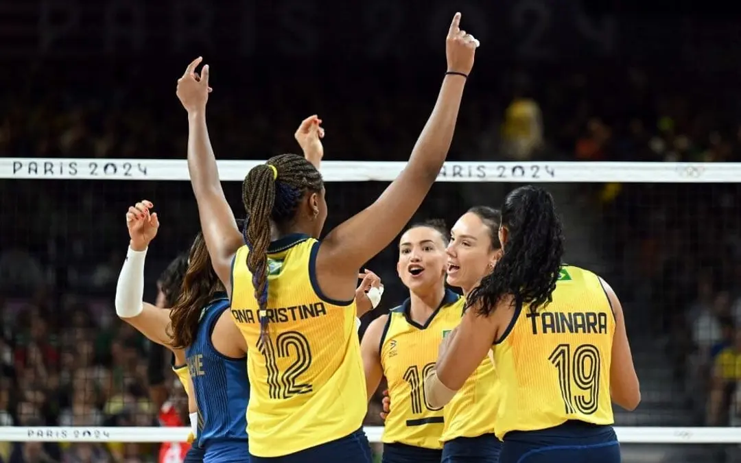 Brasil espanta fantasmas contra o Japão e garante vaga no mata-mata do vôlei feminino