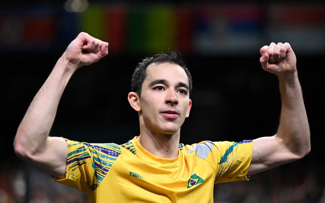 Hugo Calderano atropela sul-coreano e disputará medalha inédita no tênis de mesa