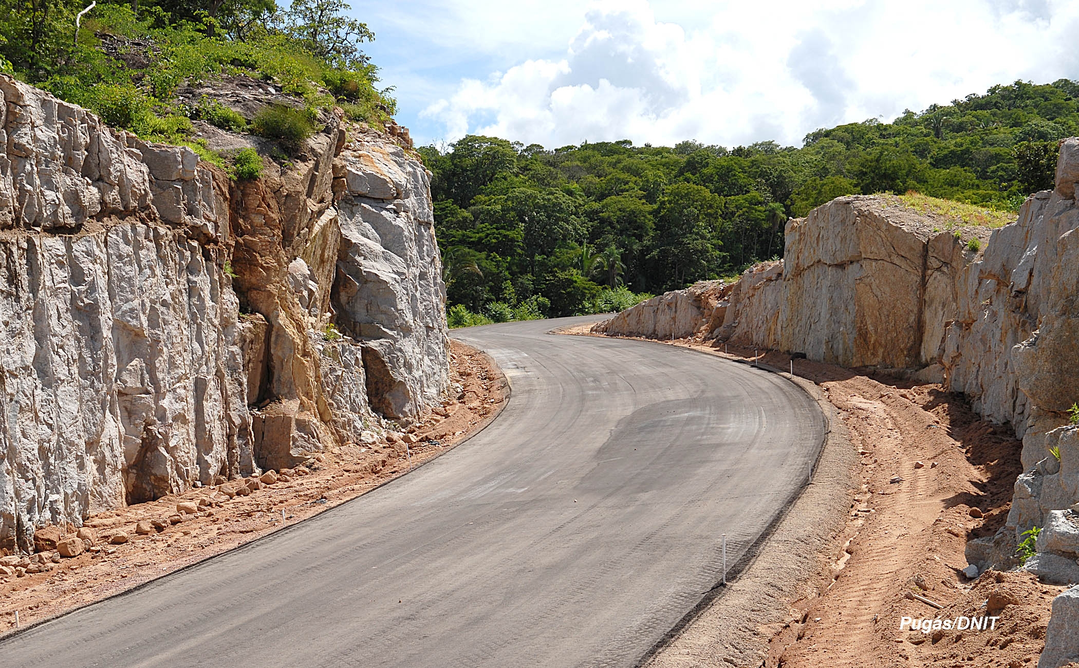Nova Rota interdita Serra de São Vicente no sábado (03.08) para manutenção da BR-364