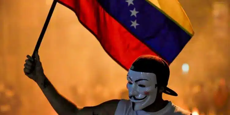 Anonymous ameaça tirania de Maduro e derruba diversos sites governamentais na Venezuela