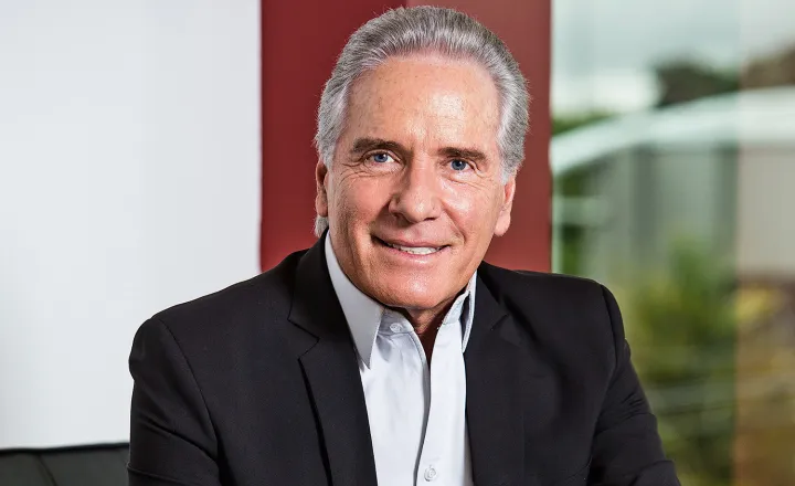 Do Zero ao Bilhão: Roberto Justus conquistou uma fortuna!