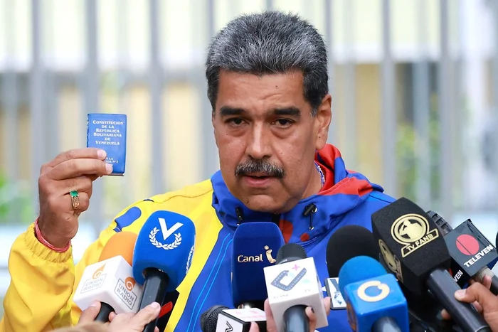 Maduro acusa WhatsApp de fornecer dados da população a opositores