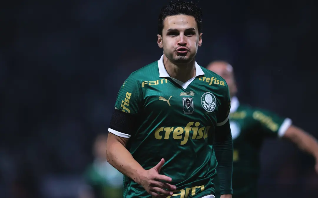 Arma do Palmeiras, Raphael Veiga reencontra sua maior vítima em clássicos