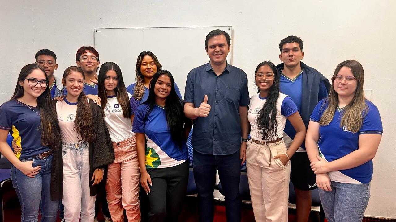 Thiago Silva vai investir na juventude com programas “Jovem Empreendedor” e “Meu Primeiro Emprego”
