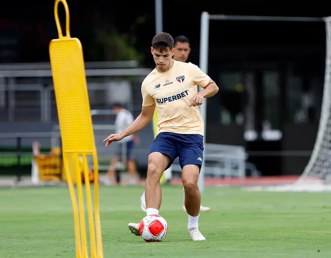 Bobadilla vira baixa no São Paulo contra o Cruzeiro, pelo Brasileirão