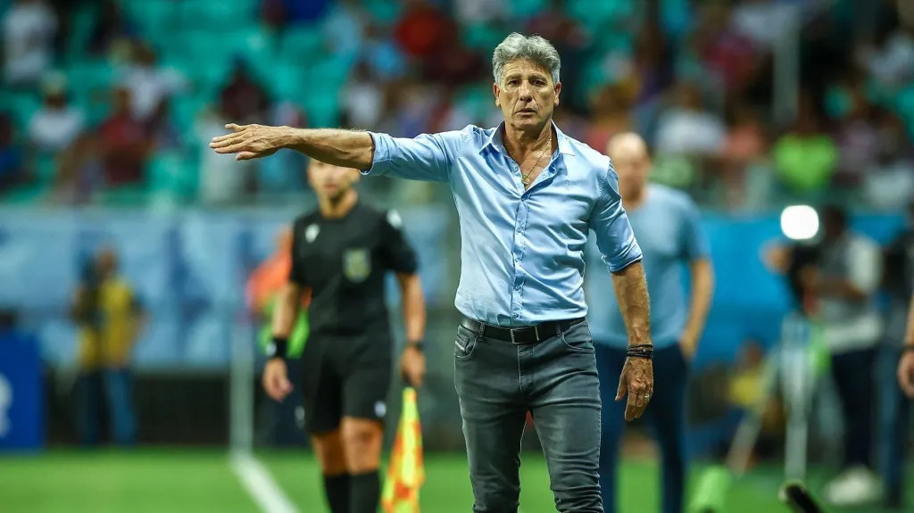 Renato Gaúcho é punido pelo STJD por incidente em duelo contra o Bahia