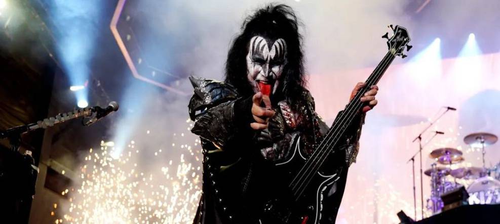 Diretor de As Panteras negocia para comandar cinebiografia da banda KISS
