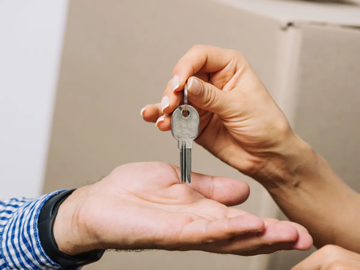 Avanço do crédito imobiliário esbarra em juros altos e força ação do governo, dizem especialistas