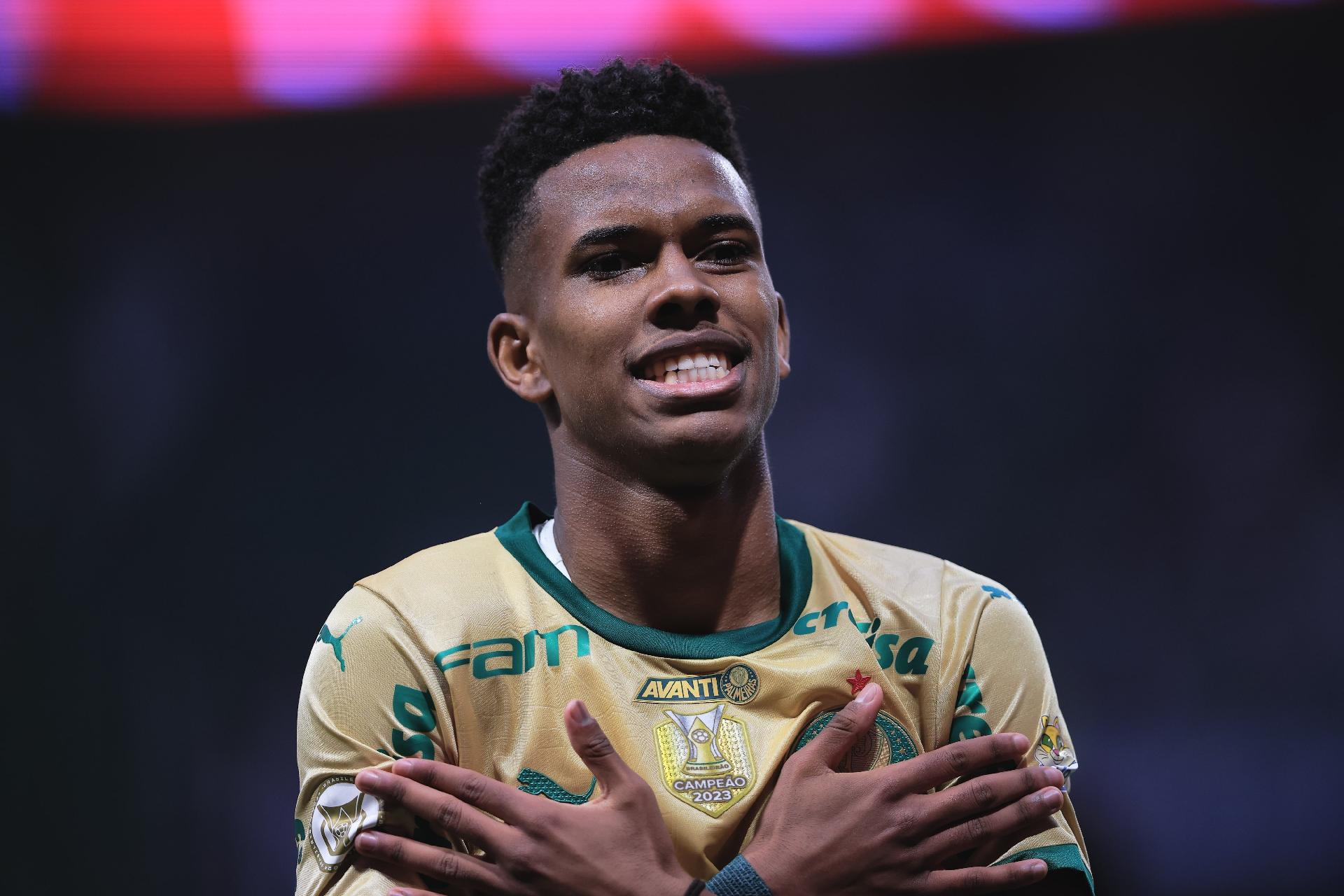 Estevão supera início de Endrick, Neymar e Vini Jr. no Brasileirão