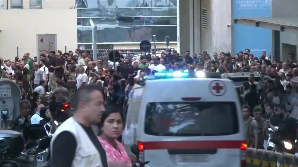 Explosões de walkie-talkies deixam 14 mortos e 450 feridos no Líbano