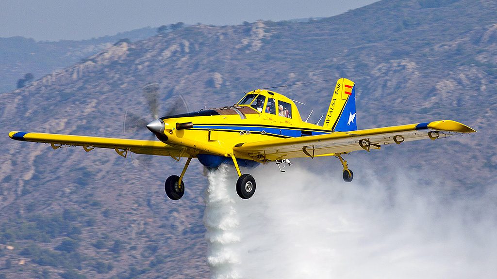 Uso de aviões agrícolas para combate a incêndios aumenta 50% no Brasil 