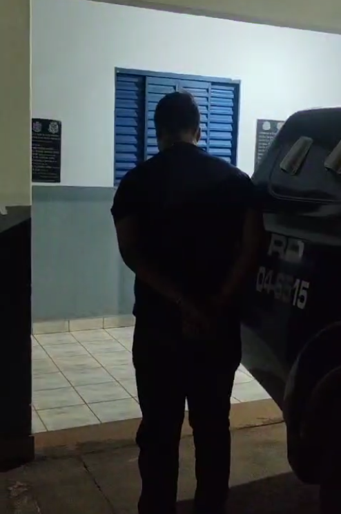 Adolescente é apreendido após perseguição policial em Pedra Preta