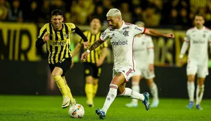 Arrascaeta desabafa após críticas por eliminação na Libertadores