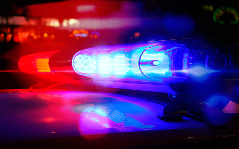 Mulher tem carro furtado após sair com homem que conheceu em uma conveniência