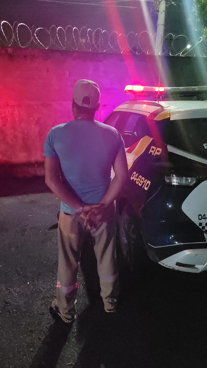 Homem agride filho com cabo de vassoura em Rondonópolis e é preso