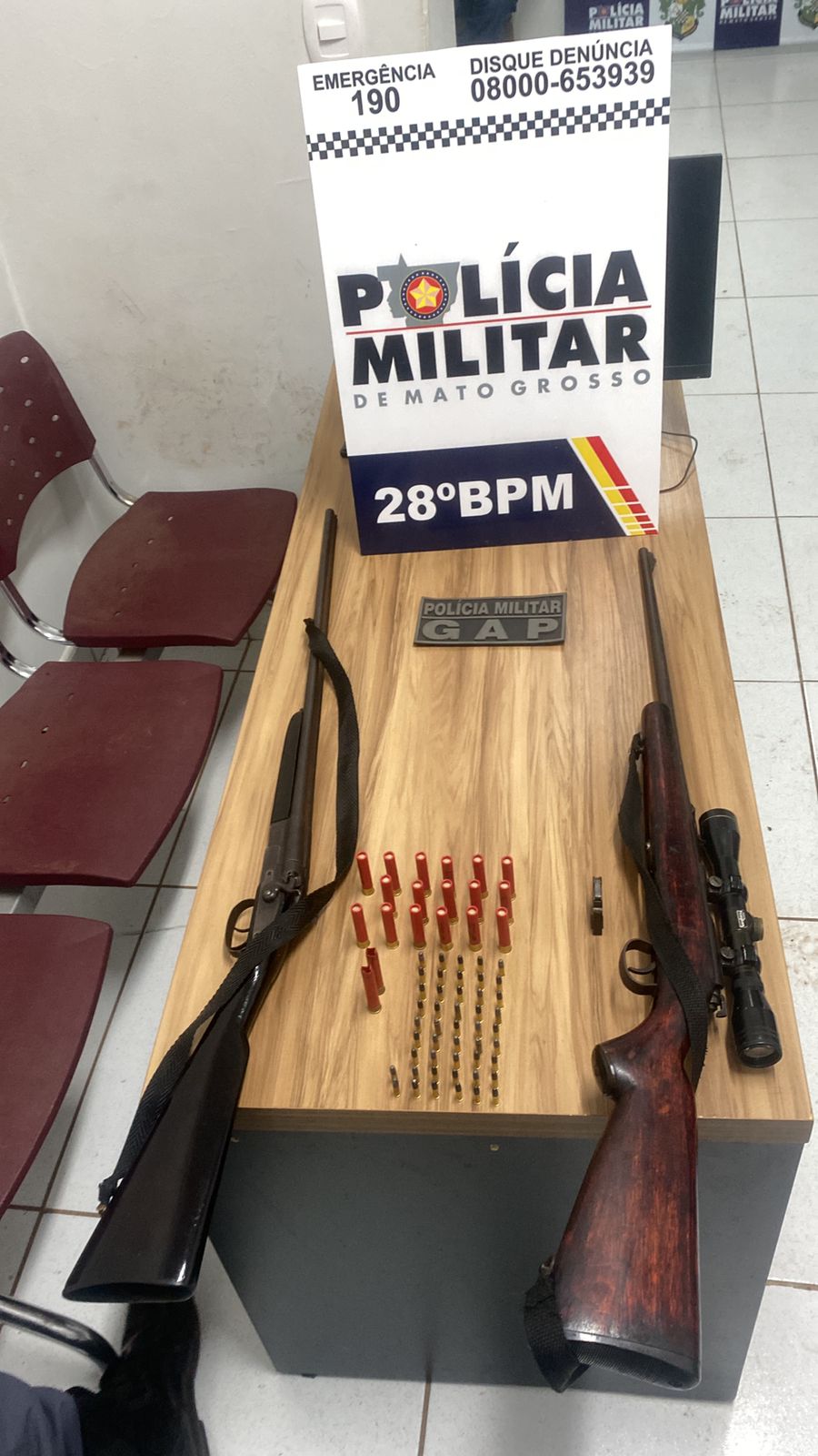 Jaciara | Suspeito de invasão de propriedade rural é preso pela PM com espingardas e munições