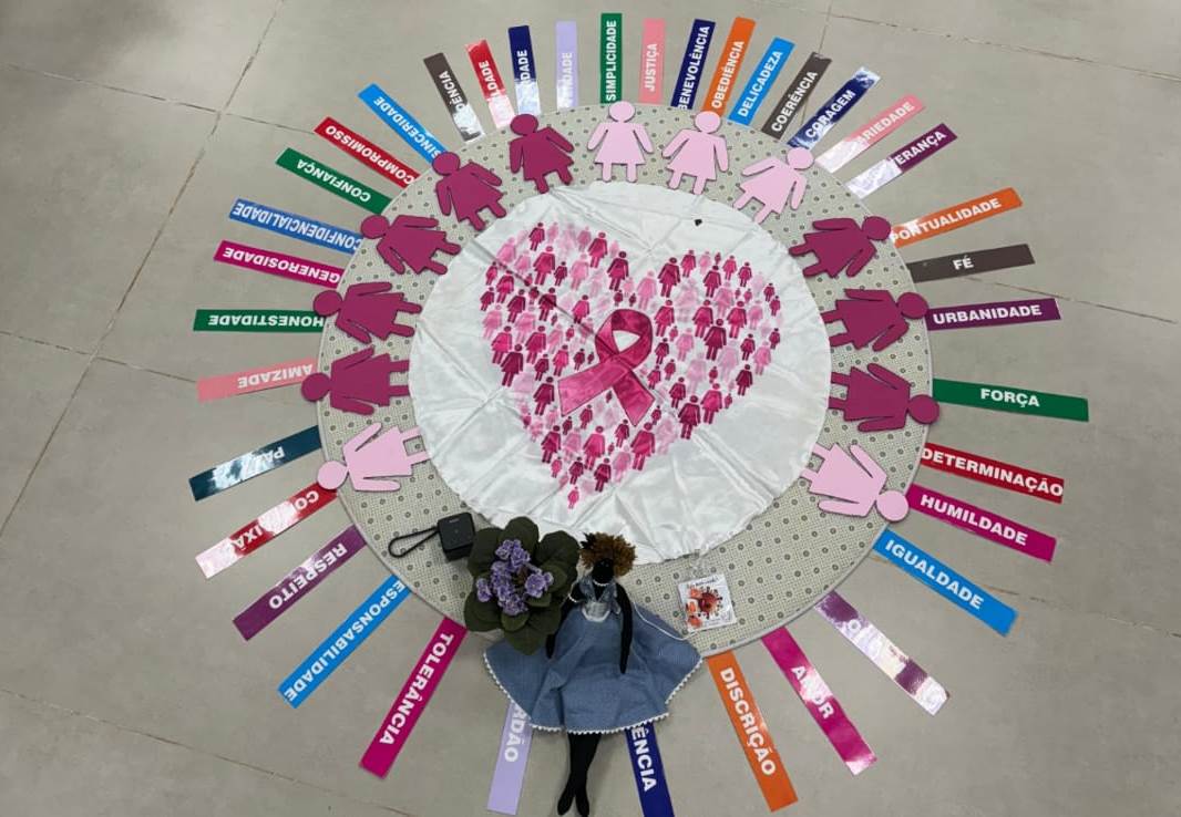 Chapada dos Guimarães | Fórum realiza Círculo Colorido da Paz voltado ao Outubro Rosa