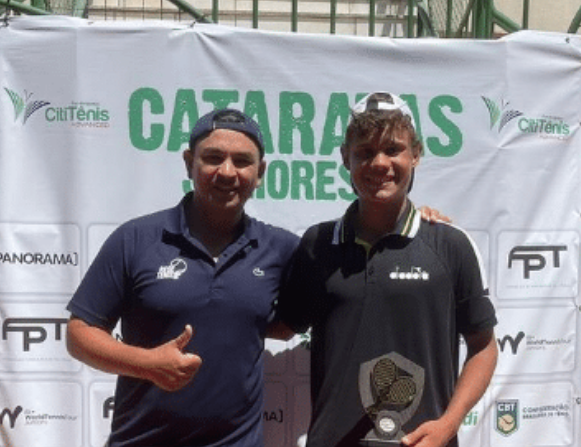 Tenista mato-grossense conquista primeiro torneio pela federação internacional