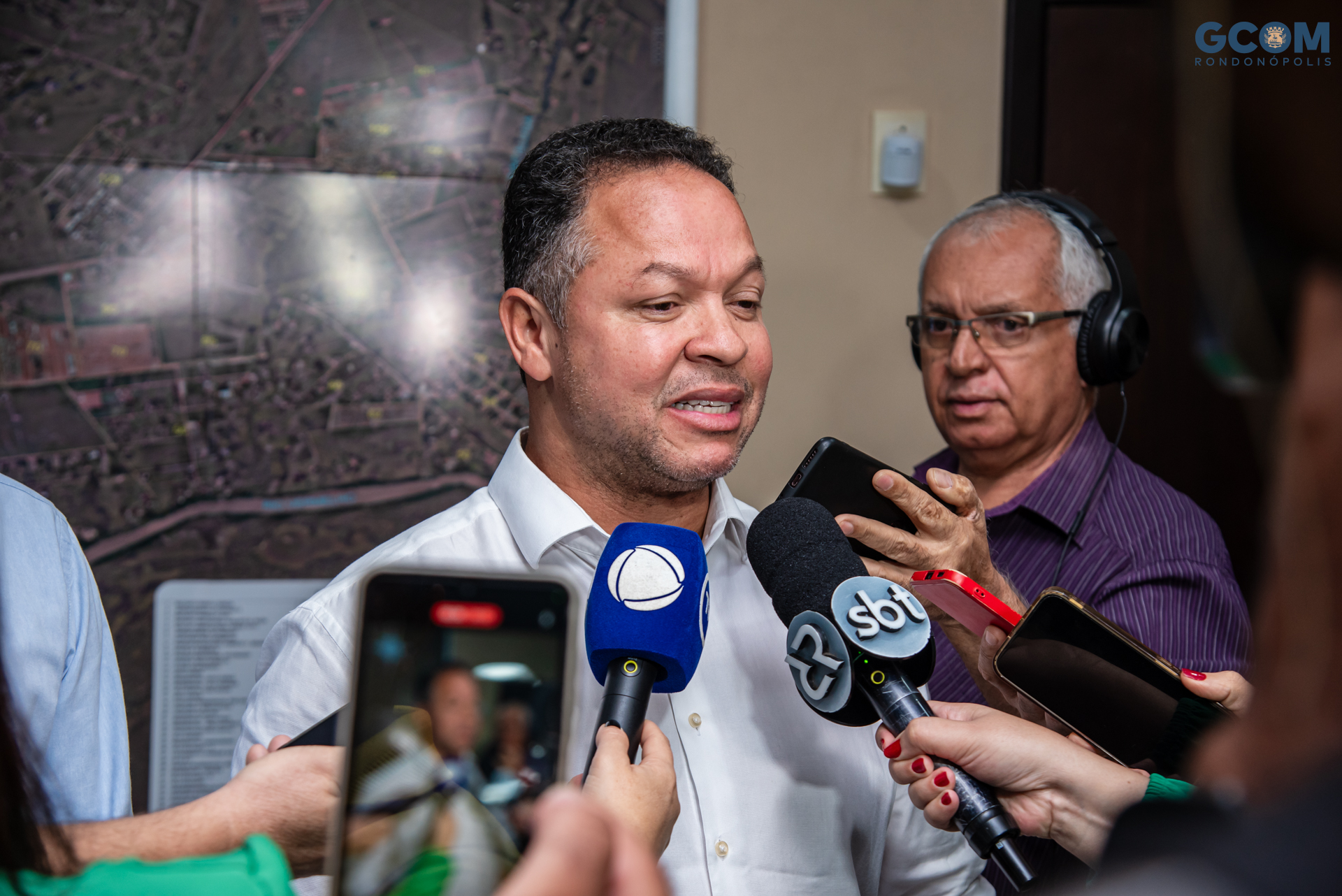 Prefeito eleito Cláudio Ferreira e dá início aos trabalhos de transição de governo