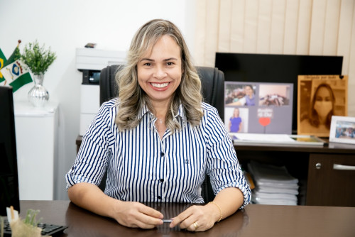 Edna Queiroz: Liderança e Compromisso com a Saúde de Campo Verde