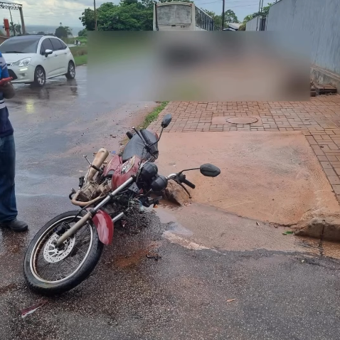 Rondonópolis | Motociclista se acidenta tendo sido socorrido após colisão com ônibus