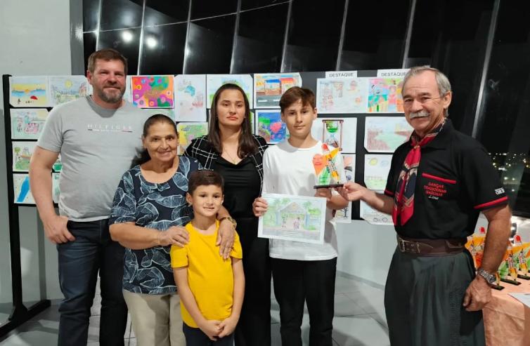 Campo Verde | Vencedores de concurso de desenho recebem premiação