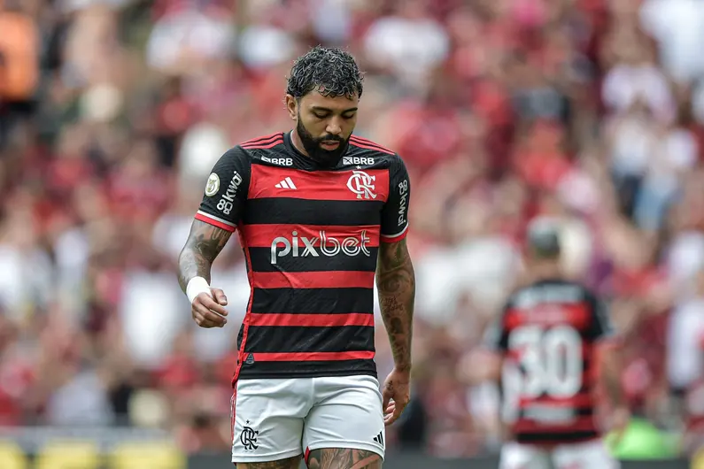 Gabigol teve desentendimento com filho de Tite durante treino do Flamengo; entenda