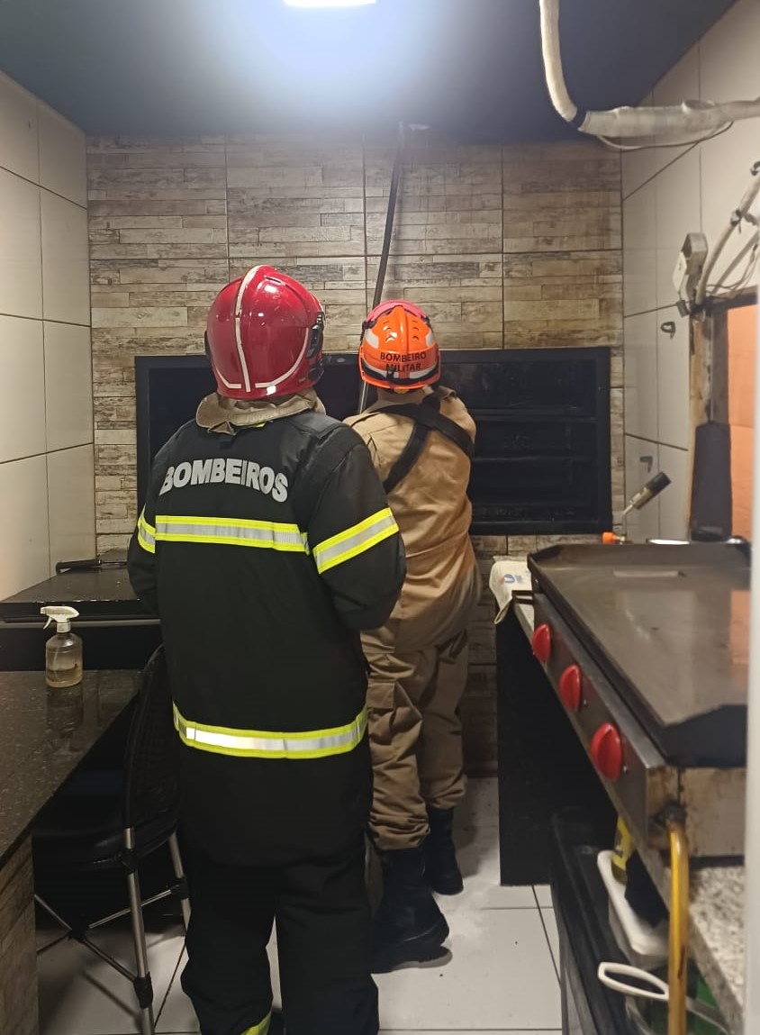 Campo Verde | Bombeiros extinguem princípio de incêndio em estabelecimento comercial