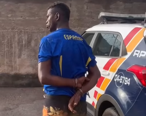 Homem furta facão e ataca policiais em Rondonópolis