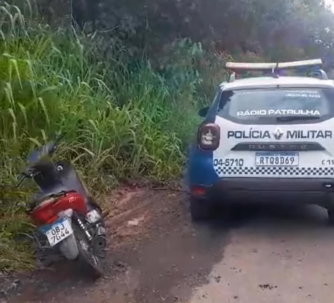 Motocicleta com registro de roubo é encontrada abandonada na Rodovia do Peixe