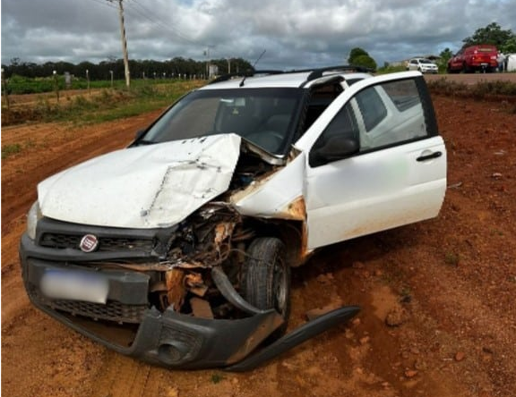 Campo Verde | Morre no hospital mulher ferida em acidente entre carro e Kombi