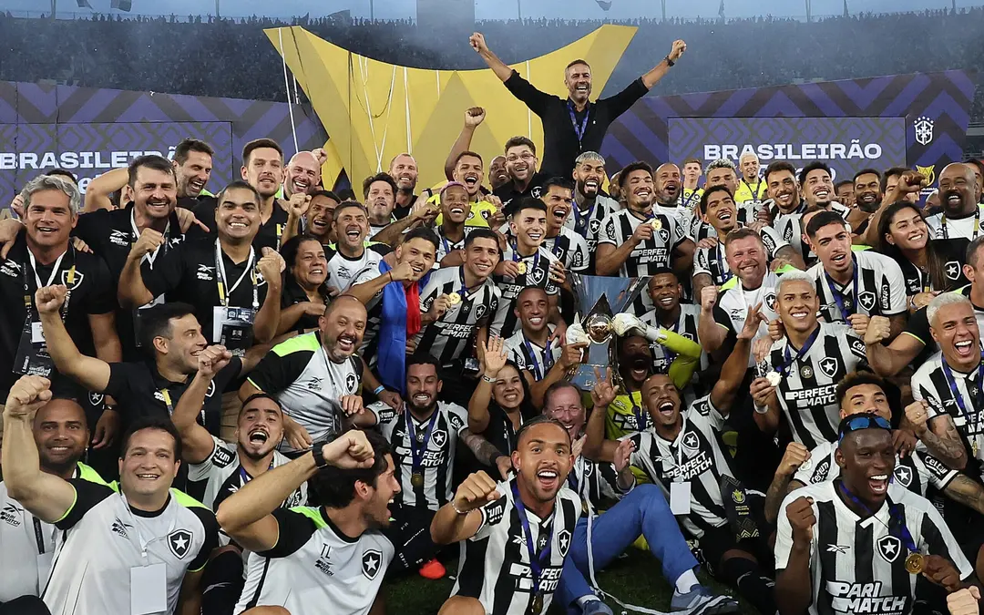 Jogadores do Botafogo ameaçam não se apresentar, e clube se posiciona