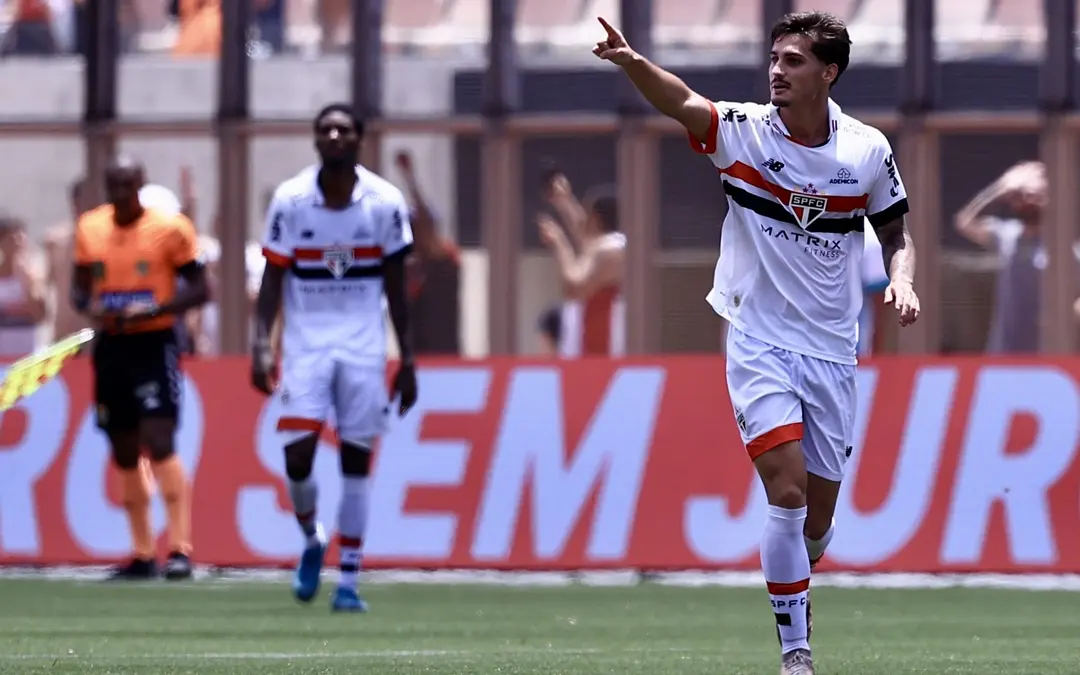 São Paulo vence Corinthians de virada e conquista o quinto título da Copinha