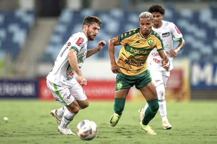 Cuiabá derrota o Luverdense e vence a 1ª no Mato-grossense
